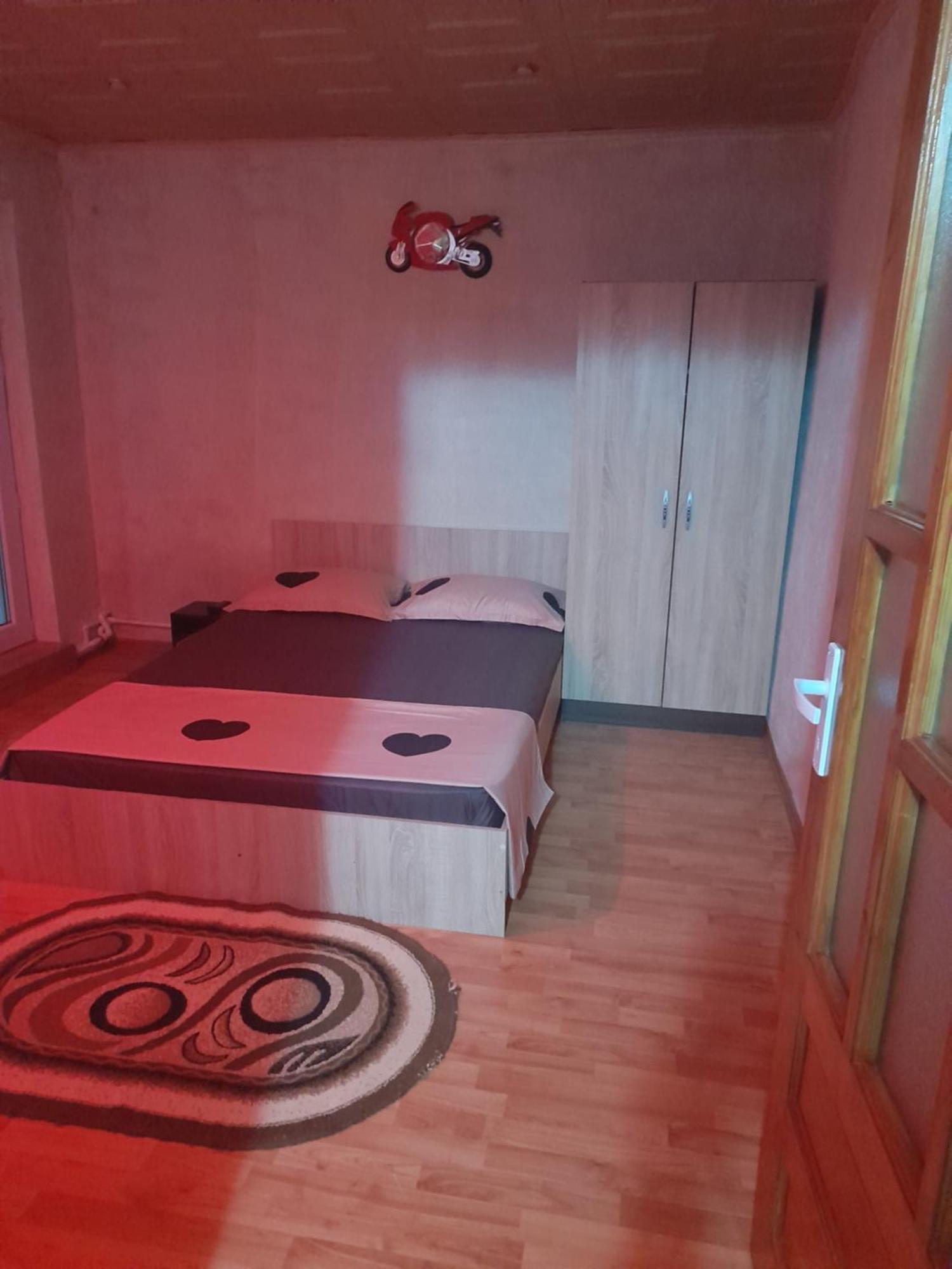 Cazare La Mare Patrascu Apartment Constanta Bilik gambar